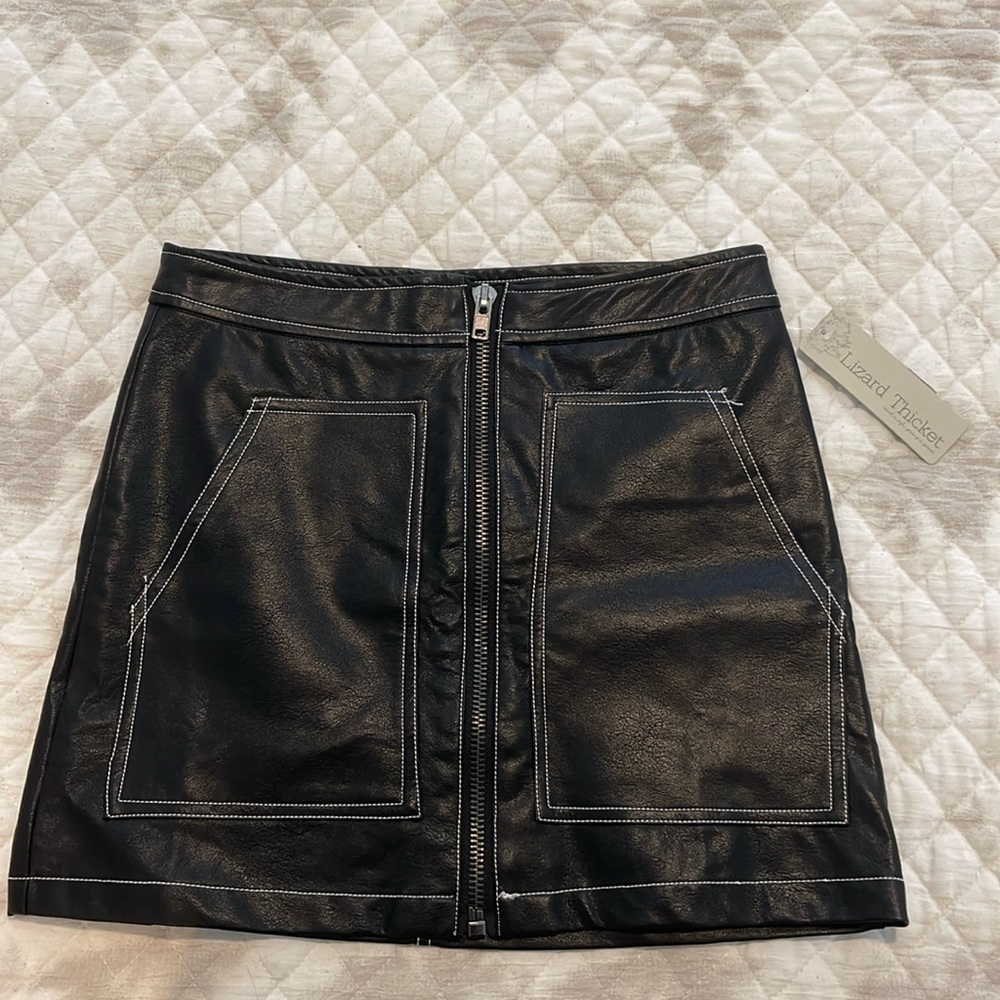 Faux Leather White/Black Skirt